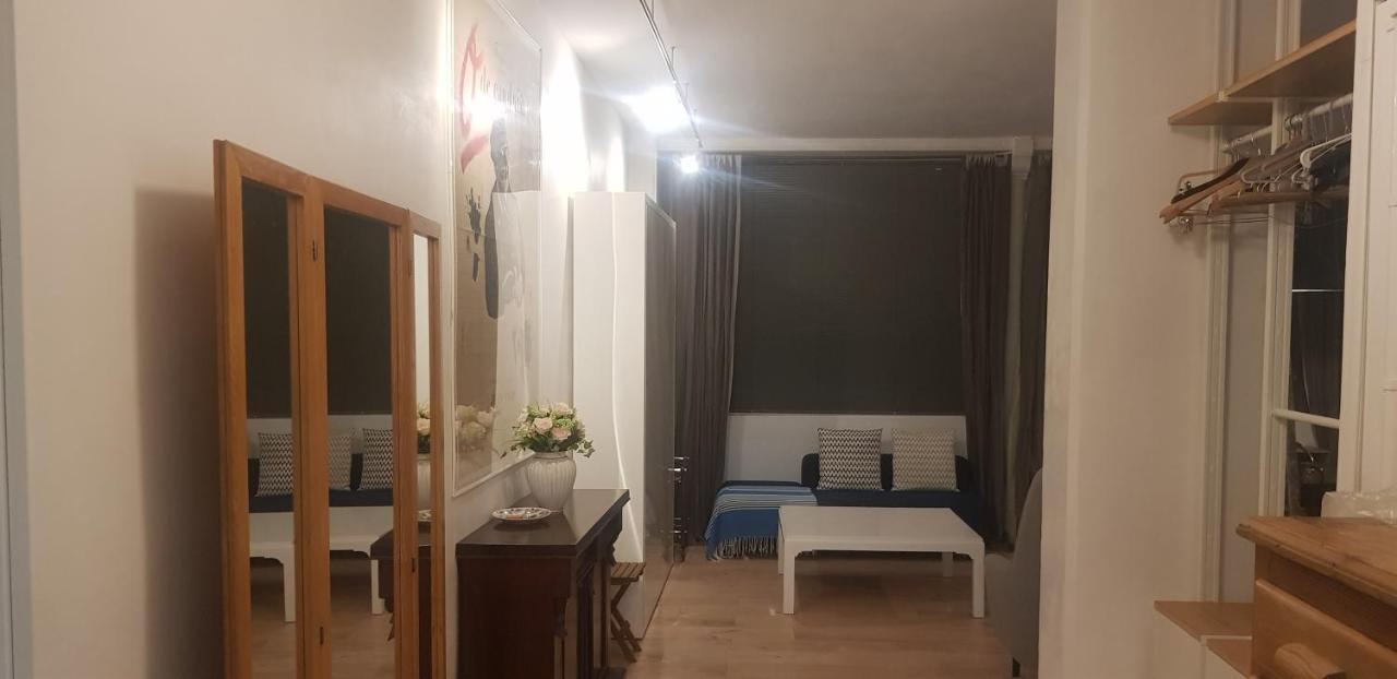 Aparthotel Charming Loft - Tour Eiffel/ Rue Cler Parijs