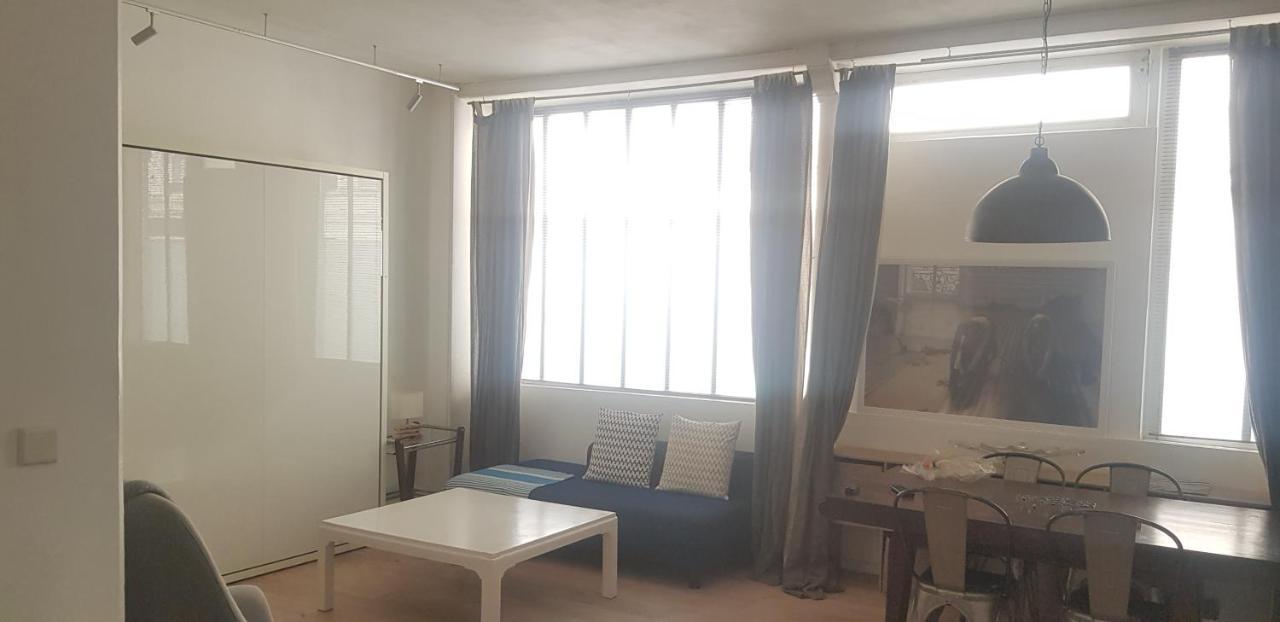 Charming Loft - Tour Eiffel/ Rue Cler 3* Parijs